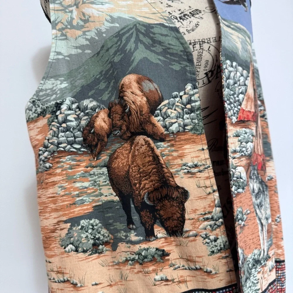 Vintage 80s Handmade Native American Themed Vest with Horse and Buffalo - Picture 5 of 7
